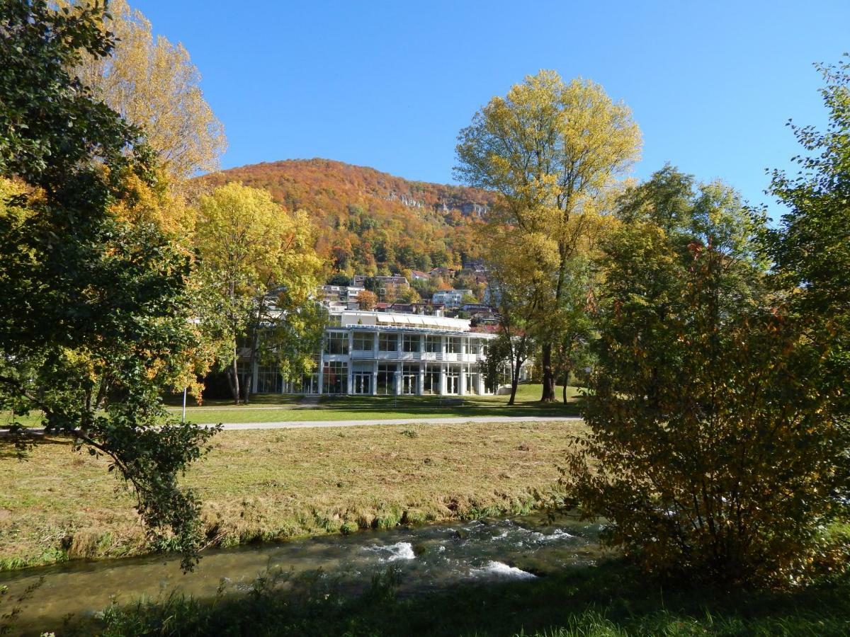 Free Apartment - Bei Den Thermen Bad Urach Bagian luar foto