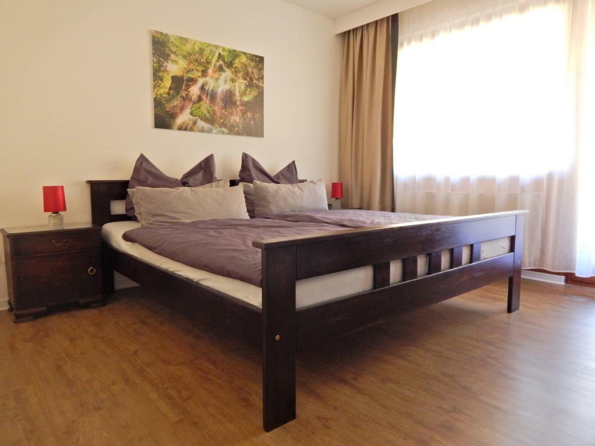 Free Apartment - Bei Den Thermen Bad Urach Bagian luar foto