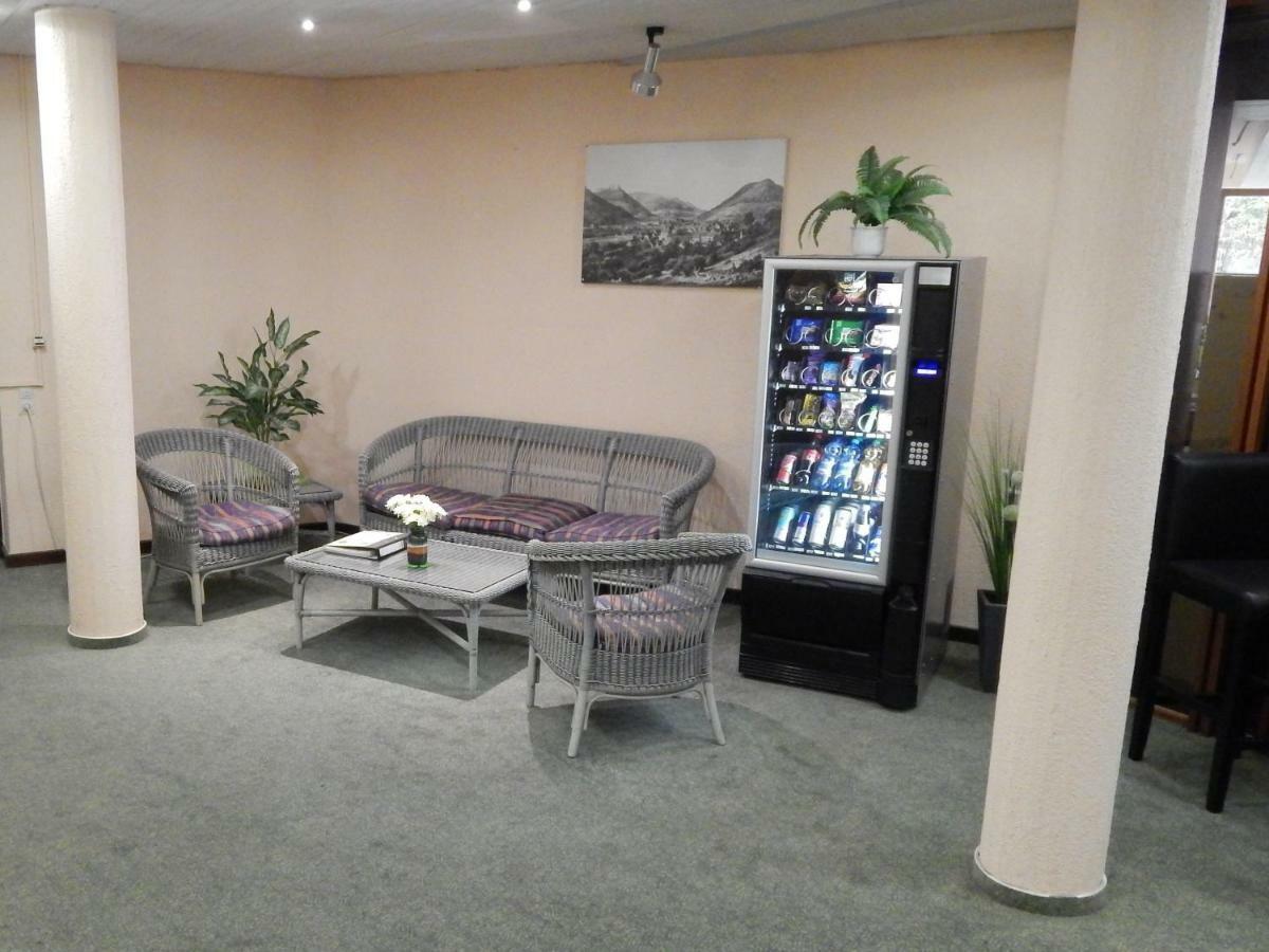 Free Apartment - Bei Den Thermen Bad Urach Bagian luar foto